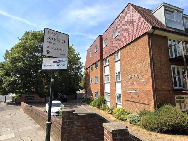 Cat Hill, East Barnet EN4 1 bed flat to rent £1,450 pcm £335 pw