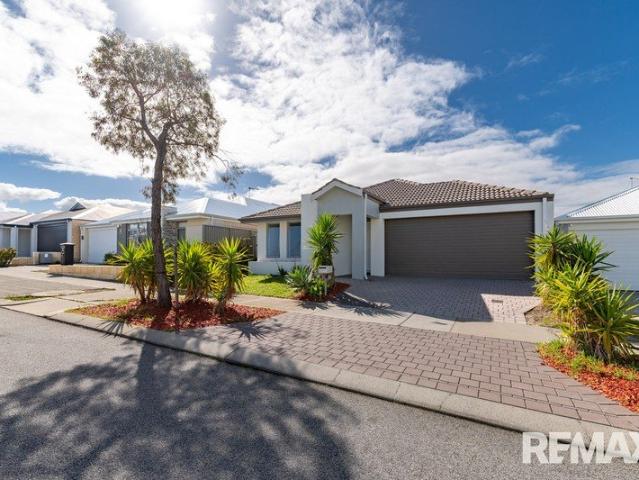 Catalina Estate Living at Its Finest Immaculate 4x2 with Multiple Living Spaces