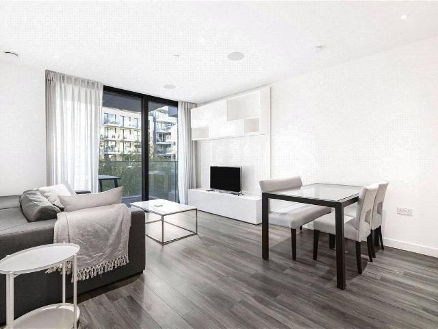 Catalina House, Goodman's Fields, Aldgate, London E1, 2 bed flat to rent, £3,900 pcm | PrimeLocation