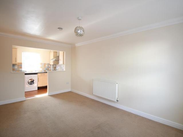 Cater Street, Kempston, MK42 1 bed terraced house to rent £975 pcm £225 pw