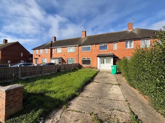 Caterham Close, Nottingham NG8, 3 bed property to rent, £1,100 pcm | PrimeLocation