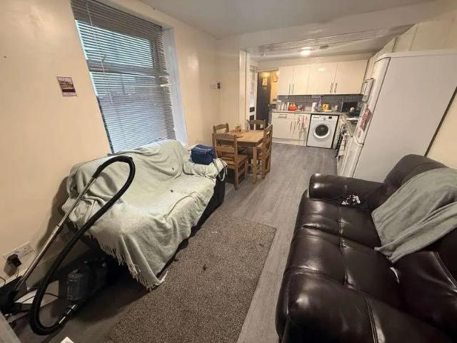 Cathays Terrace, Cathays, CF24