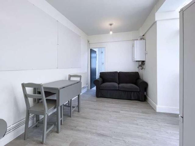Cathays Terrace, Cathays, CF24