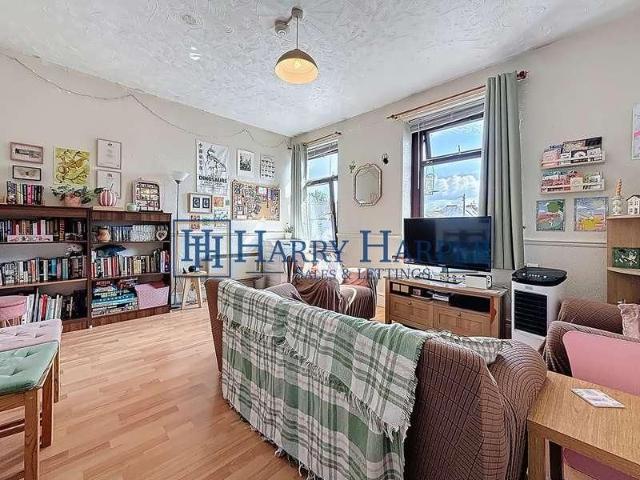 Cathays Terrace, Cathays, CF24