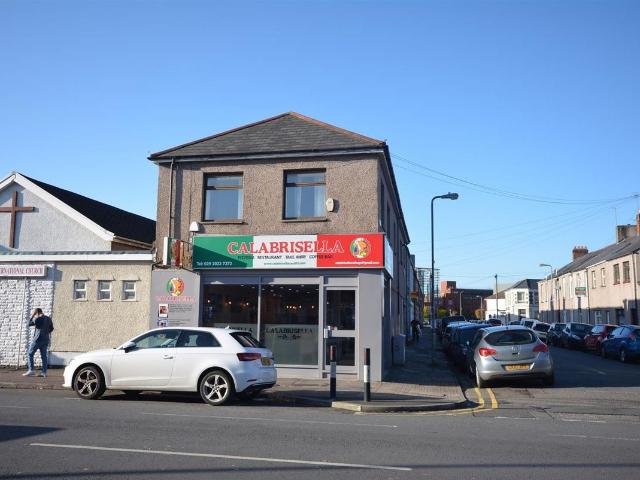 Cathays Terrace, Cardiff CF24, 3 bed flat to rent, £1,575 pcm | PrimeLocation