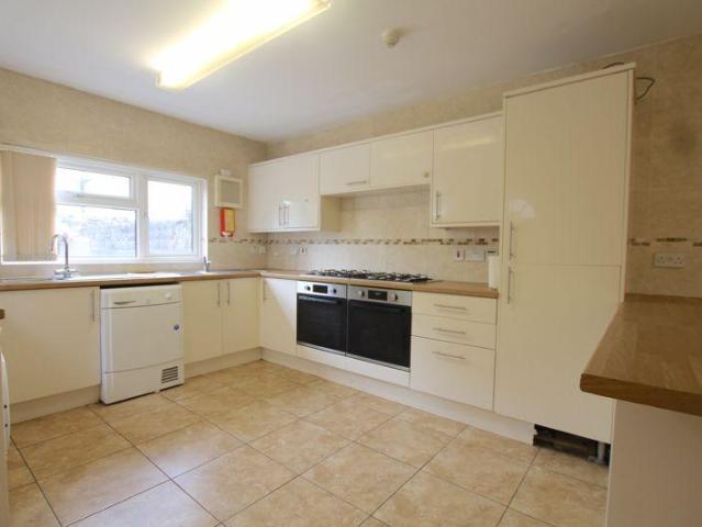 Cathays Terrace, Cardiff CF24 8 bed terraced house to rent £4,520 pcm £1,043 pw