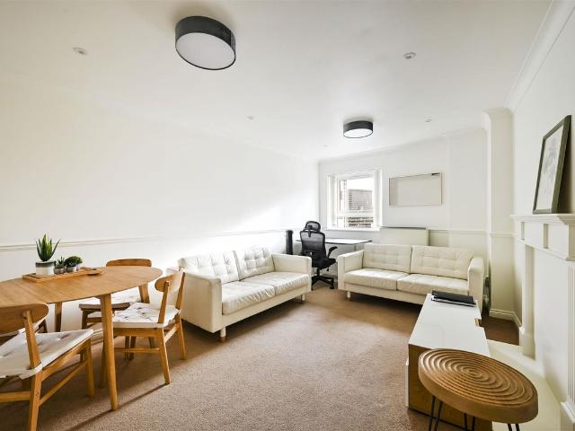 Cathedral Lodge, Aldersgate Street, London EC1A, 1 bed flat to rent, £2,400 pcm | PrimeLocation