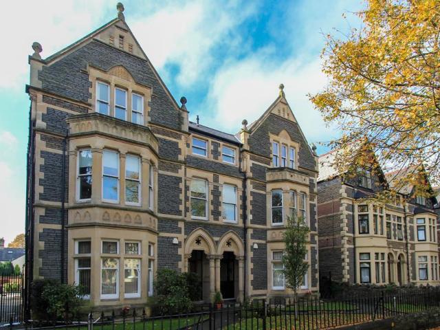 Cathedral Road, Cardiff CF11 1 bed flat to rent £995 pcm £230 pw