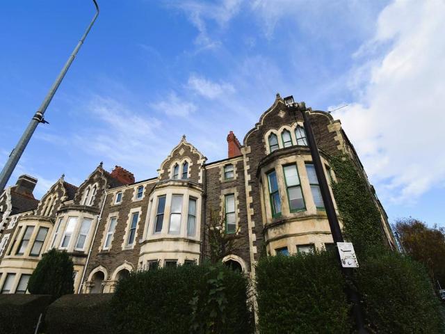 Cathedral Road, Cardiff Studio to rent £750 pcm £173 pw