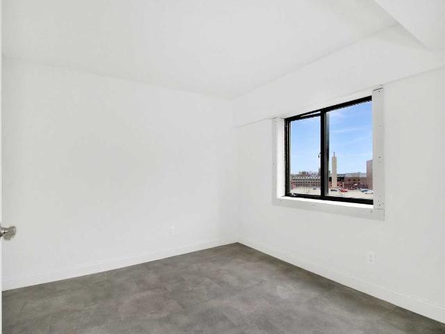 Cathedral Tower Apartments 1 Bedroom Apartment for Rent at 80 E Hancock St, Detroit, MI 48201 University