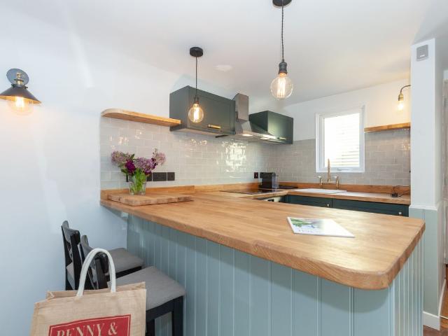 Catherine Street, Oxford OX4, 1 bed bungalow to rent, £1,650 pcm | PrimeLocation