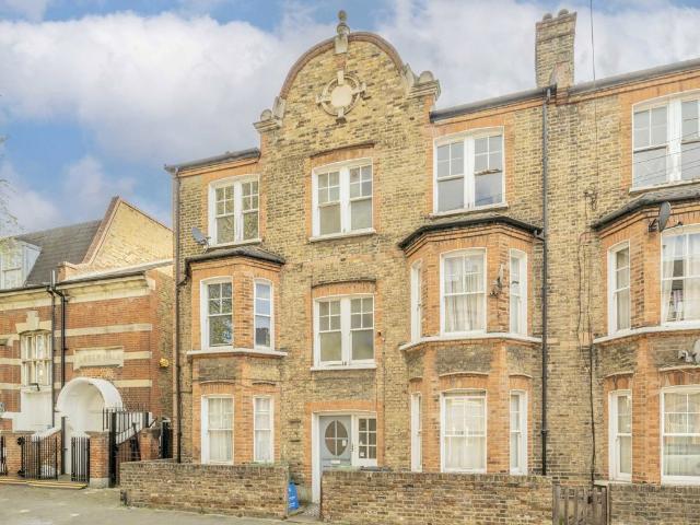 Cato Road, Clapham SW4, 4 bed flat to rent, £4,800 pcm | PrimeLocation