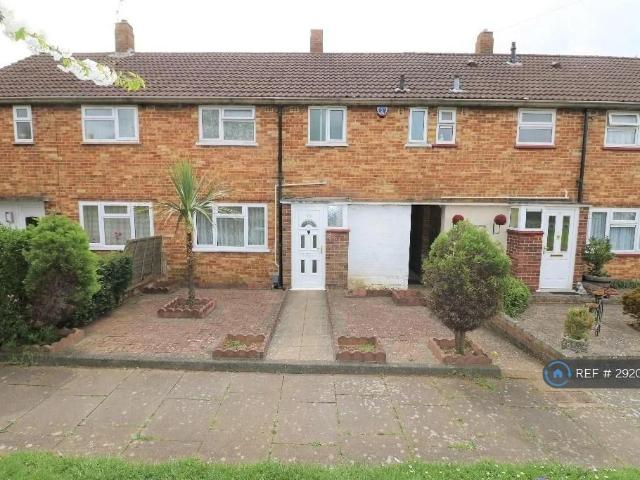 Catsbrook Road, Luton, LU3 3 bed terraced house to rent £1,640 pcm £378 pw