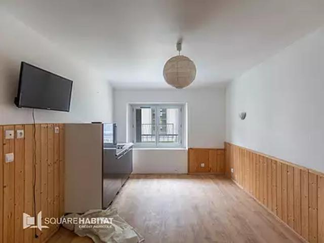 Cauterets 65110 Achat / Vente appartement 1 pièce t1 au dernier étage cave