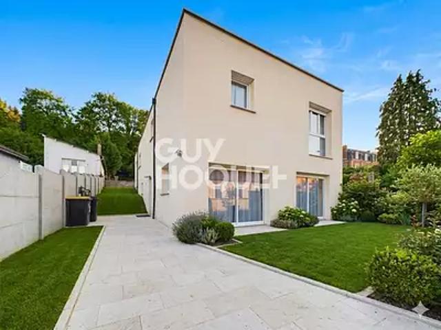 Caudebec lès Elbeuf 76320 Achat / Vente maison 6 pièces t6 au dernier étage terrasse