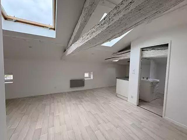 Caudrot 33490 Location appartement 2 pièces t2 au dernier étage