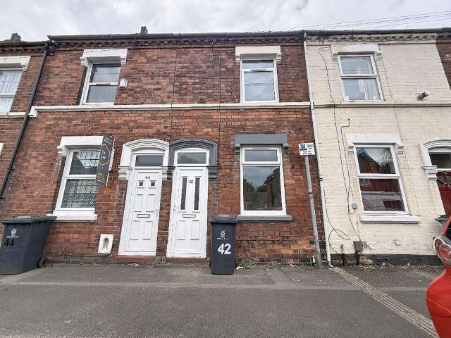Cauldon Road, Shelton. 2 bed terraced house to rent £795 pcm £183 pw