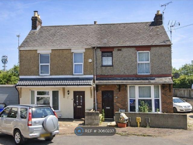 Caulfield, Swindon SN2, 1 bed flat to rent, £750 pcm | PrimeLocation