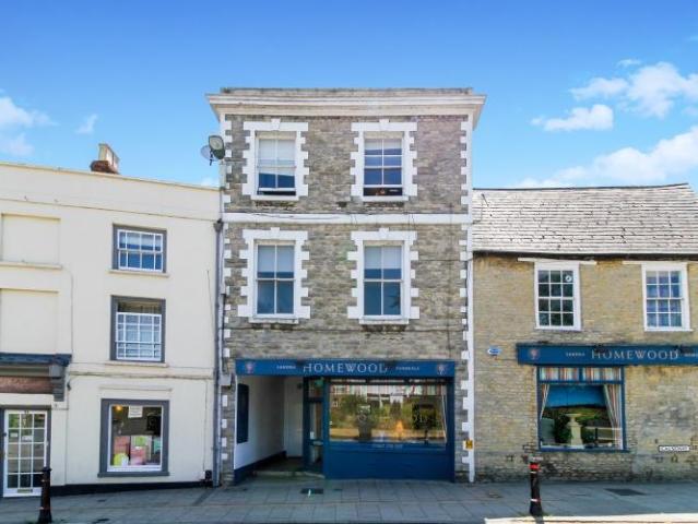 Causeway, Bicester 2 bed flat to rent £1,050 pcm £242 pw