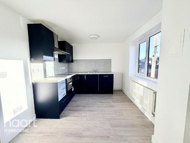 Causeway Green Road, Oldbury 1 bed in a house share to rent £685 pcm £158 pw