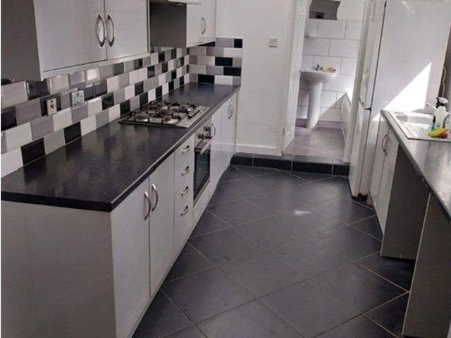 Causeway Green Road, Oldbury B68, 4 bed semi detached house to rent, £1,295 pcm | PrimeLocation