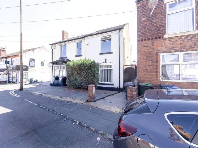 Causeway Green Road, Oldbury, West Midlands B68, 2 bed semi detached house to rent, £1,000 pcm | PrimeLocation