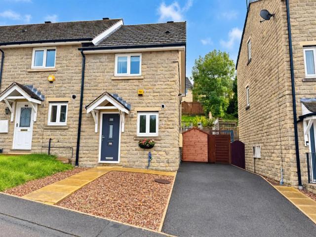 Causeway Side, Huddersfield HD7 2 bed semi detached house to rent £950 pcm £219 pw