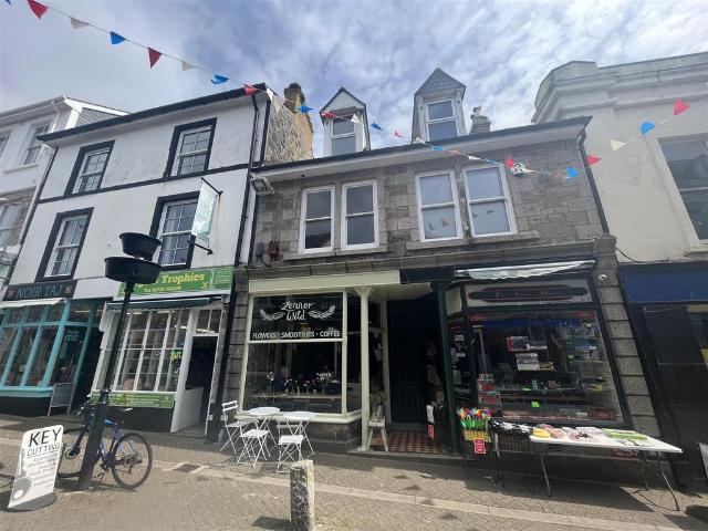 Causewayhead, Penzance 3 bed maisonette to rent £1,200 pcm £277 pw