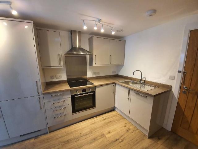 Causewayhead, Penzance 1 bed apartment to rent £785 pcm £181 pw