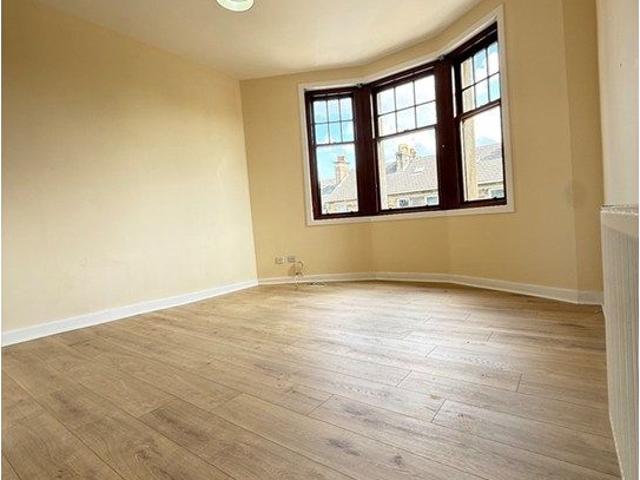 Causeyside Street, Paisley PA1, 2 bed flat to rent, £795 pcm | PrimeLocation
