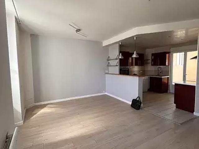Caussade 82300 Achat / Vente appartement 5 pièces t5