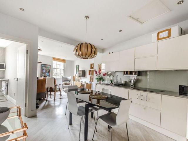 Causton Street, Westminster, London. 3 bed house to rent £6,000 pcm £1,385 pw
