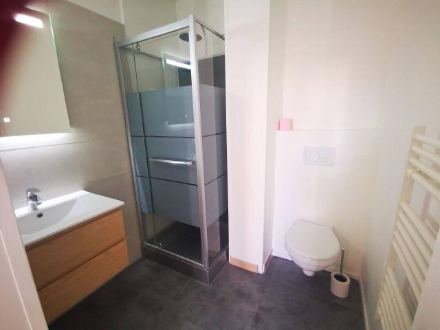 CAVAILLON Centre studio rénové 395€ charges comprises