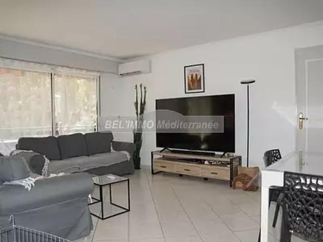 Cavalaire sur Mer 83240 Location appartement 4 pièces t4 terrasse