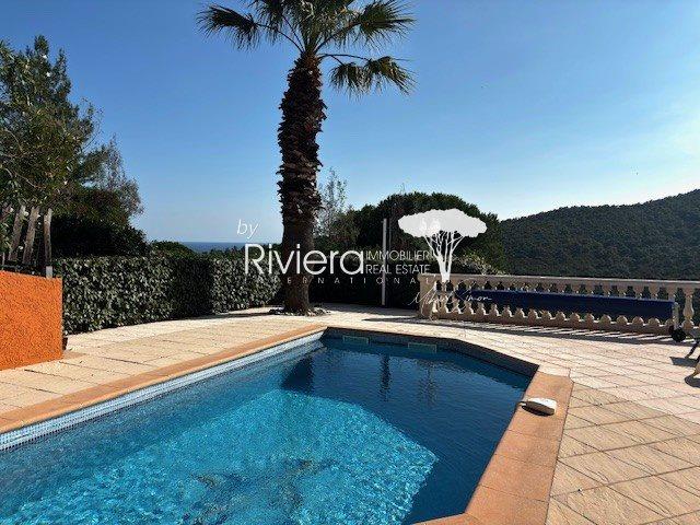 CAVALAIRE Villa avec piscine et Vue Mer 4 chambres. 163m² Cavalaire sur Mer