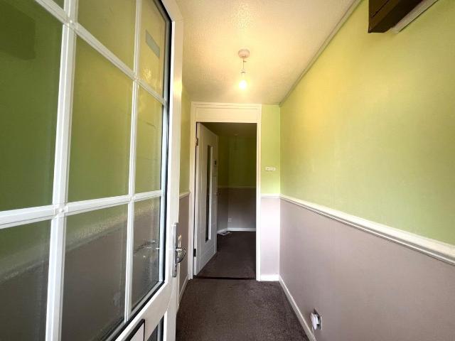 Cavalier Gardens, Hayes UB3, 5 bed semi detached house to rent, £3,300 pcm | PrimeLocation