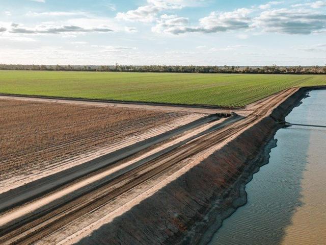 CAVANBA & CUMBRAE PARK via Dalby, QLD Highly Productive Irrigated Farming Enterprise with a total of 3051ML Water