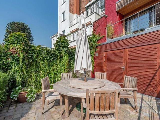 CAVELL very beautiful 1 room apartment with SOUTH garden