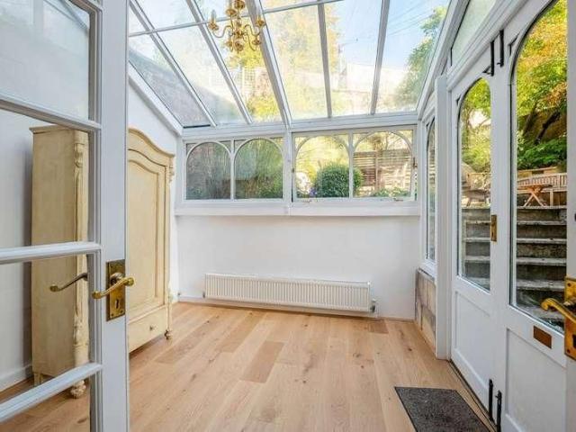 Cavendish Crescent, BA1
