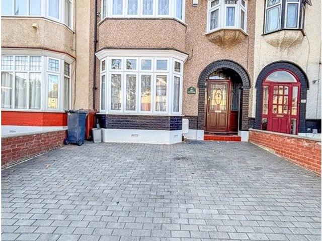 Cavendish Gardens, Barking IG11, 3 bed terraced house to rent, £2,600 pcm | PrimeLocation