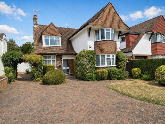 Cavendish Drive, Edgware, Middlesex HA8, 5 bed detached house to rent, £4,749 pcm | PrimeLocation