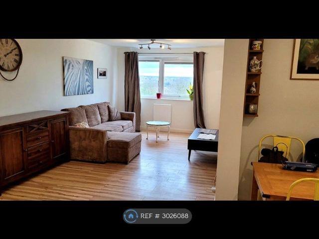 Cavendish House, Guildford GU1, 2 bed shared accommodation to rent, £1,800 pcm | PrimeLocation