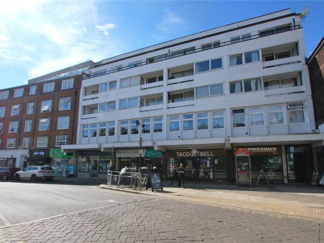 Cavendish House, High Street. 1 bed apartment to rent £1,295 pcm £299 pw