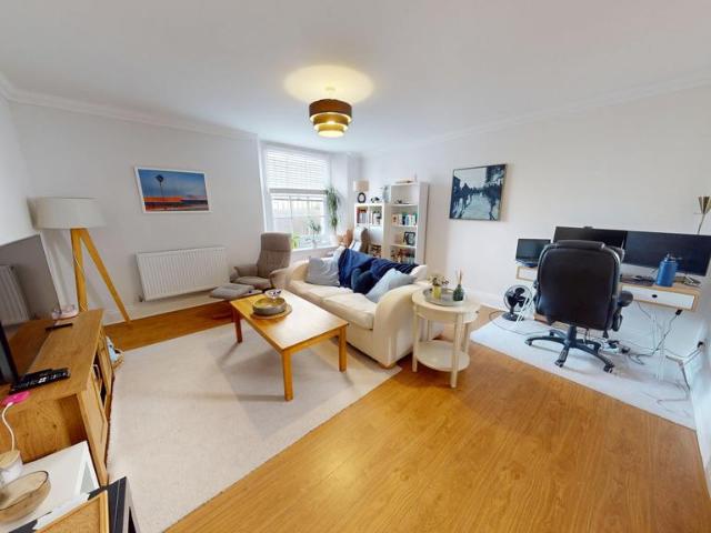 Cavendish Place, Brighton, BN1 1 bed flat to rent £1,425 pcm £329 pw