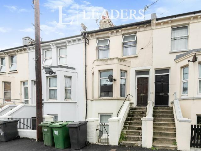Cavendish Place, Eastbourne, East. 1 bed flat to rent £850 pcm £196 pw