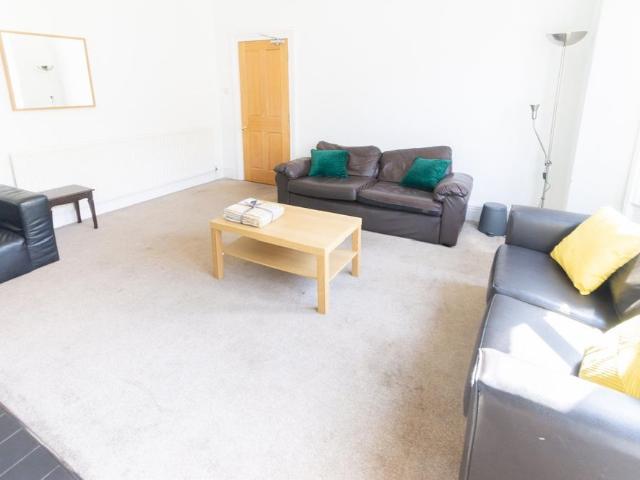 Cavendish Place, Jesmond