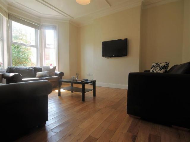Cavendish Place, Jesmond