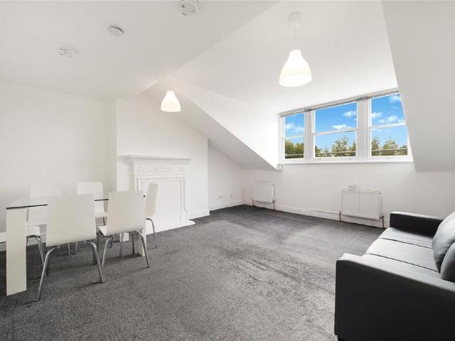 Cavendish Road, Brondesbury, London, NW6 2 bed flat to rent £2,500 pcm £577 pw