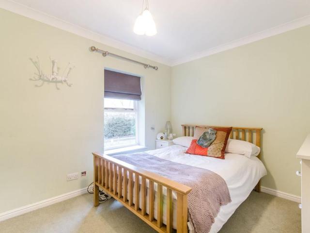 Cavendish Road, Brondesbury, London, NW6 2 bed flat to rent £3,467 pcm £800 pw