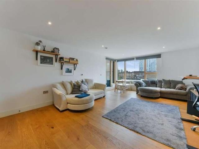 Cavendish Road, Colliers Wood, SW19